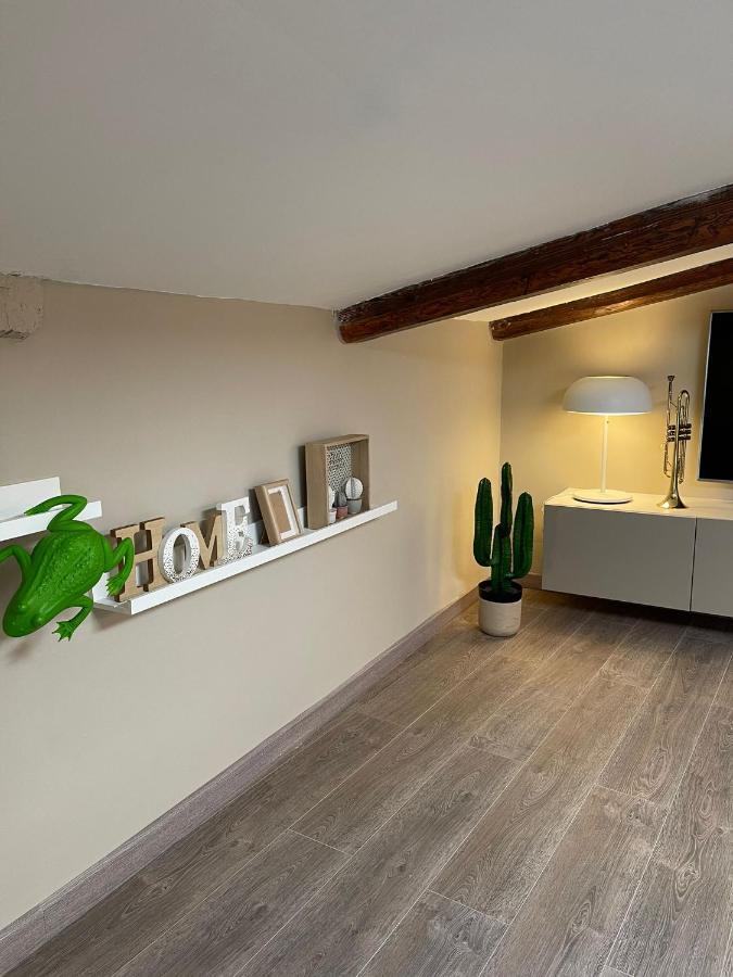 Apartamento La Mansarda Caserta Exterior foto